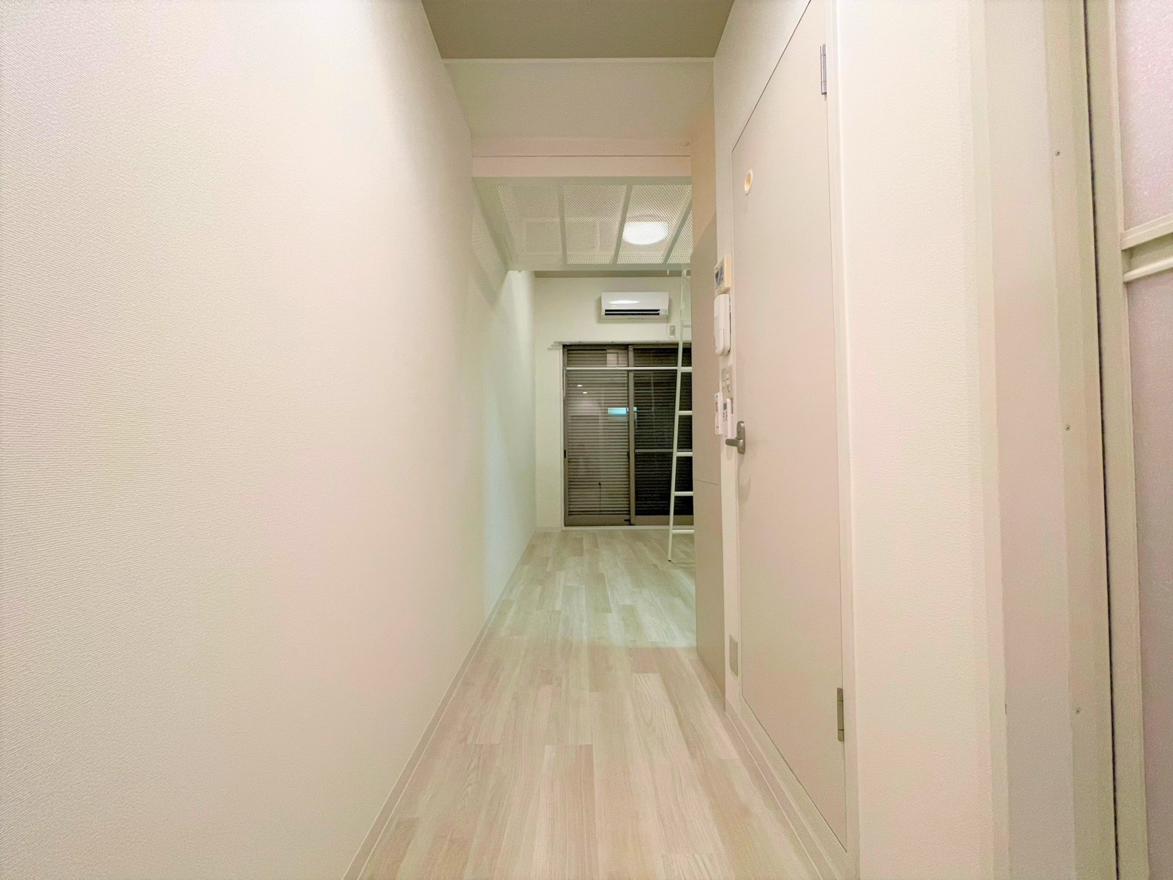 アビタシオン桜丘の玄関