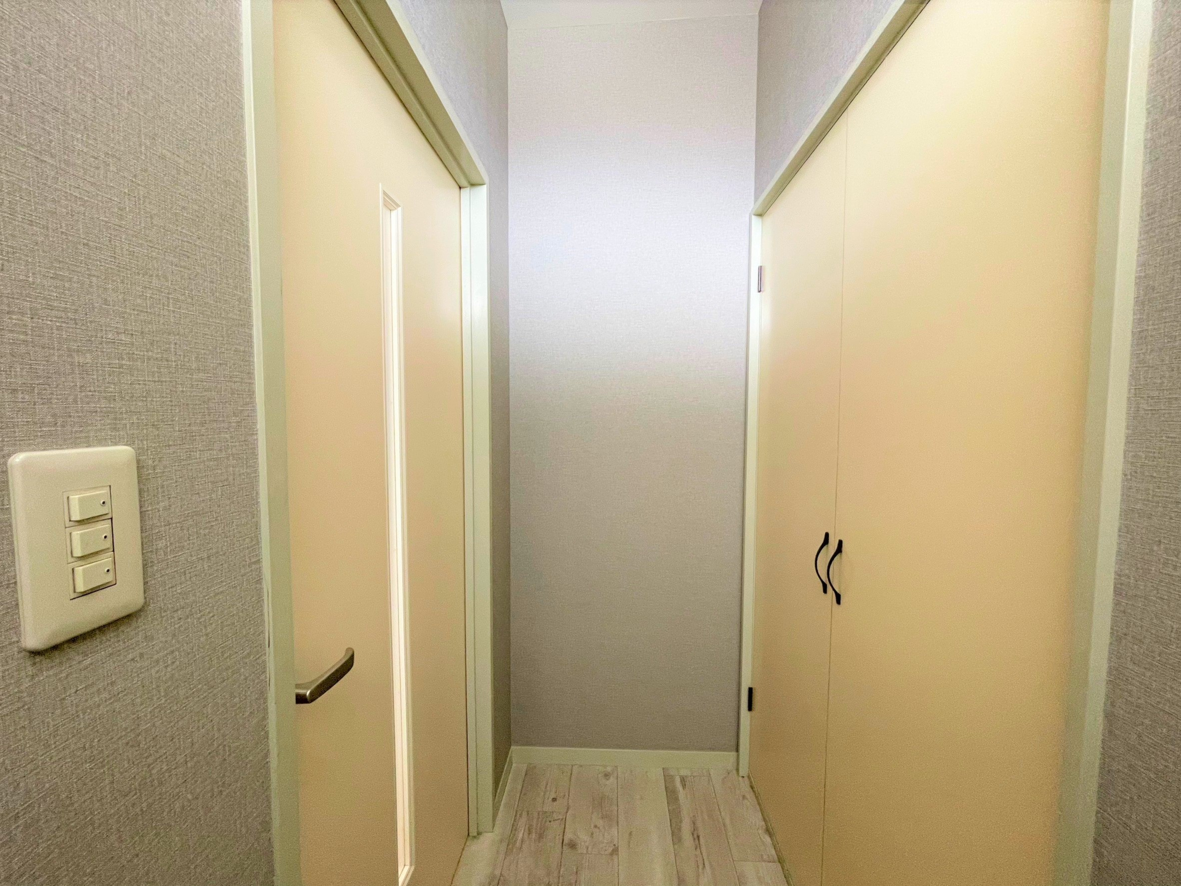 アストリアハイツの玄関