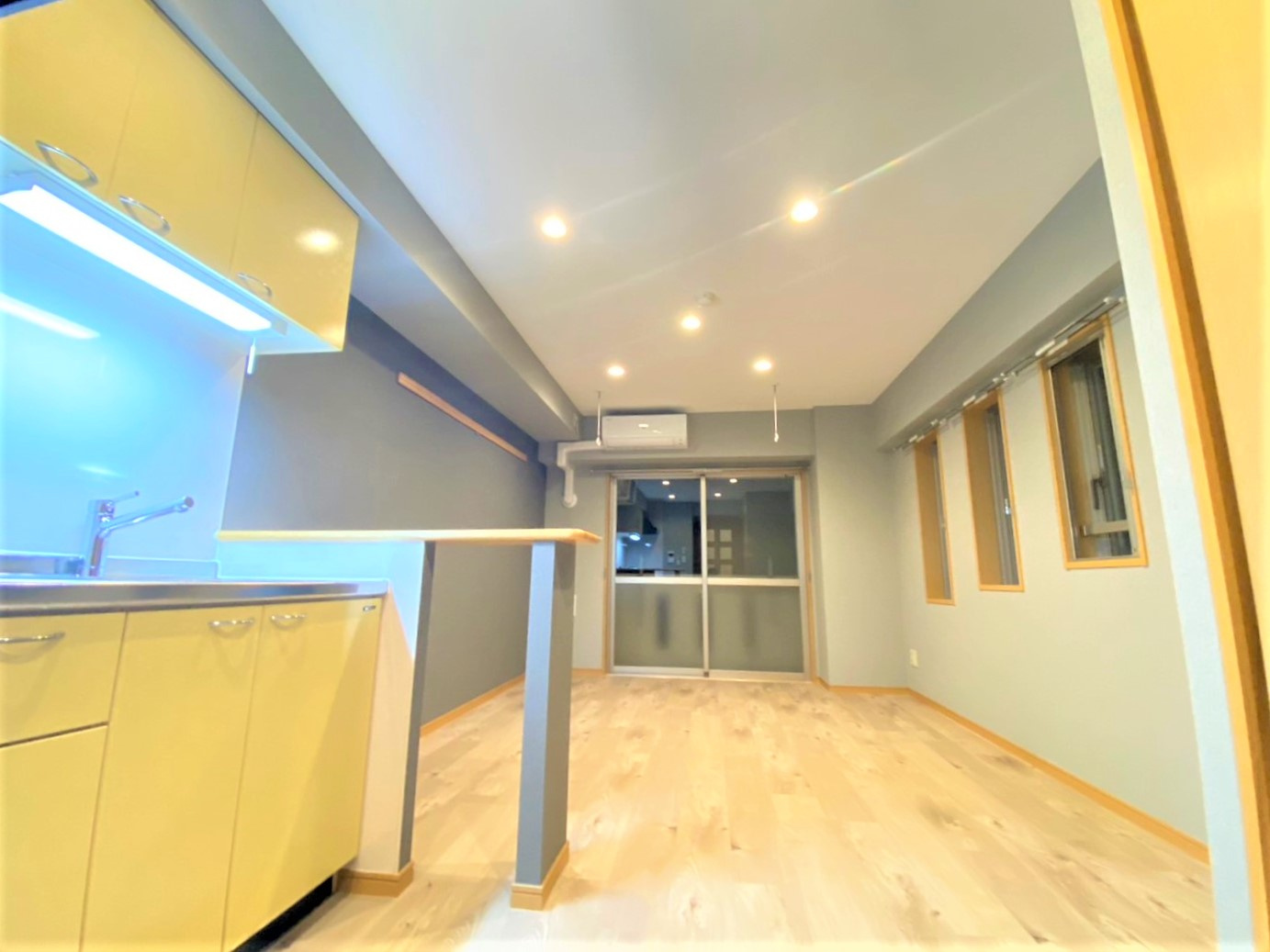 アーバンヒルズの洋室