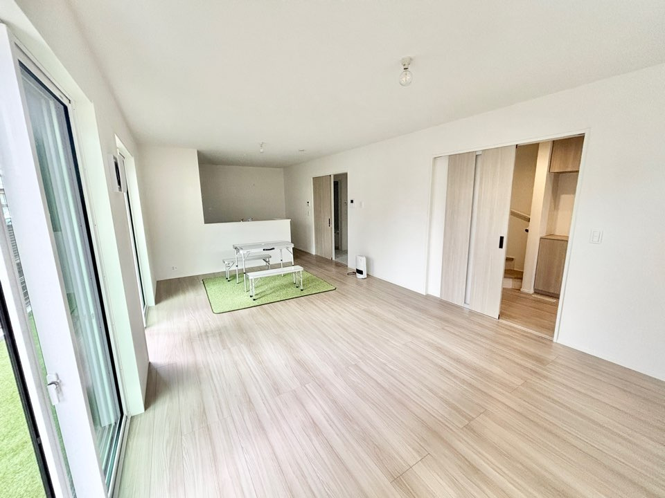 リナージュ蟹江町1丁目24-1期　全2棟　新築住宅の居間・リビング