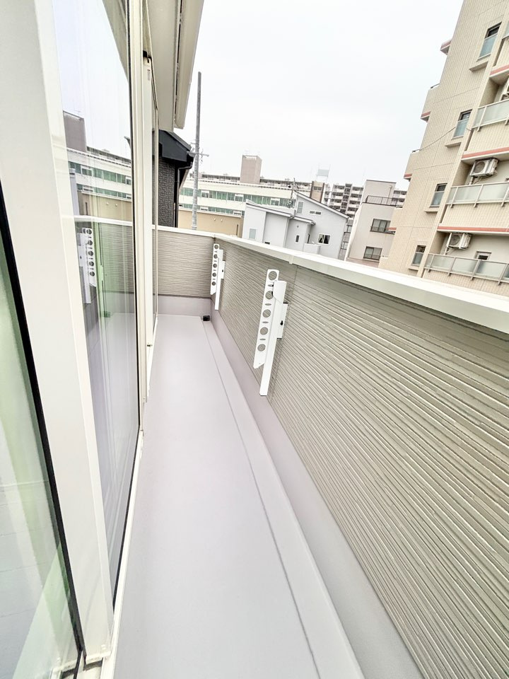 リナージュ蟹江町1丁目24-1期　全2棟　新築住宅のバルコニー