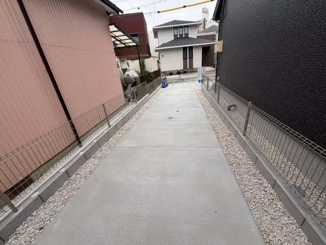 リナージュ蟹江町1丁目24-1期　全2棟　新築住宅の駐車場