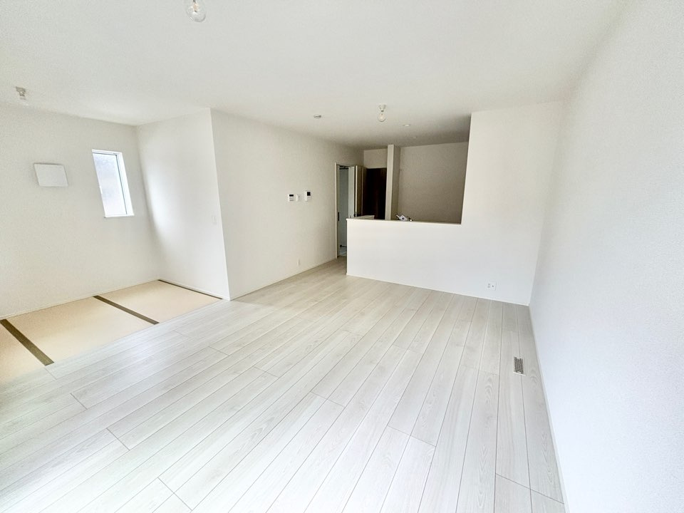リナージュ蟹江町1丁目24-1期　全2棟　新築住宅の居間・リビング