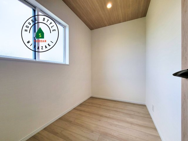 北諸県郡三股町宮村（2号棟）の和室|将来的に、琉球畳を引きまして和室風にすることも可能です。