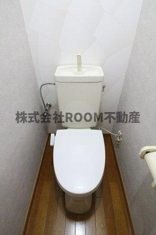 クレストコーポ A・B棟のトイレ|落ち着いたトイレです