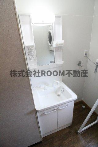 クレストコーポ A・B棟の独立洗面台|独立洗面台です