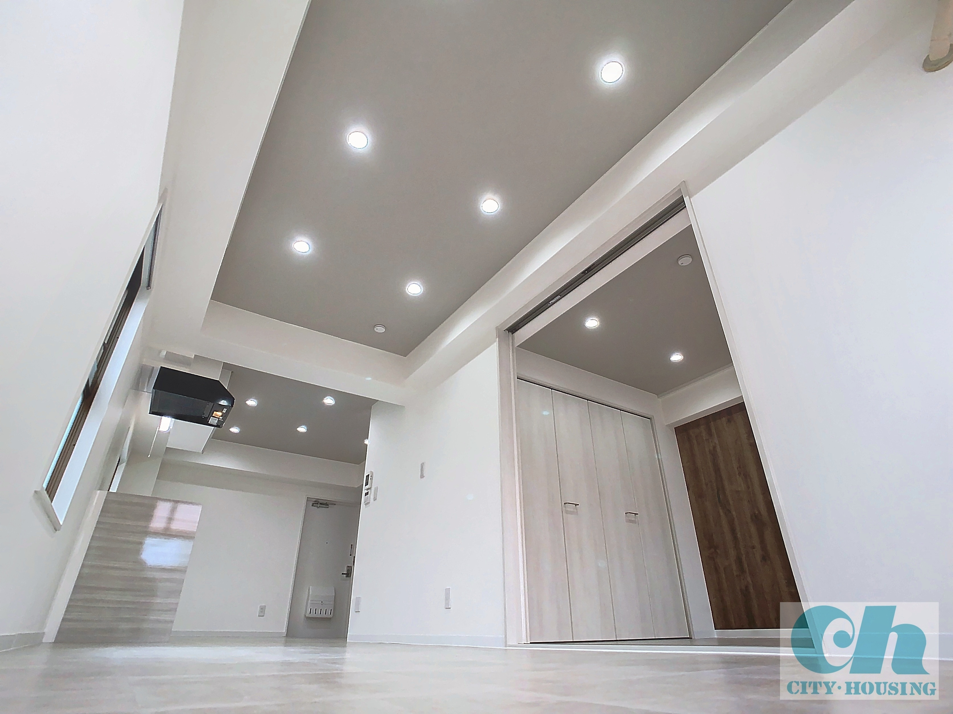 ベルハイツ 303号室