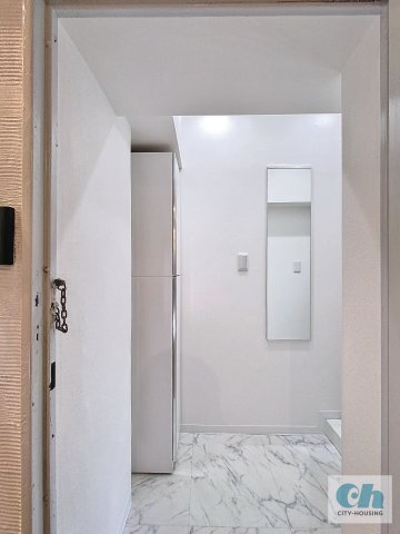 リッツ山王テラス 203号室の玄関