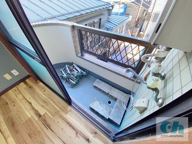リッツ本羽田 306号室のバルコニー