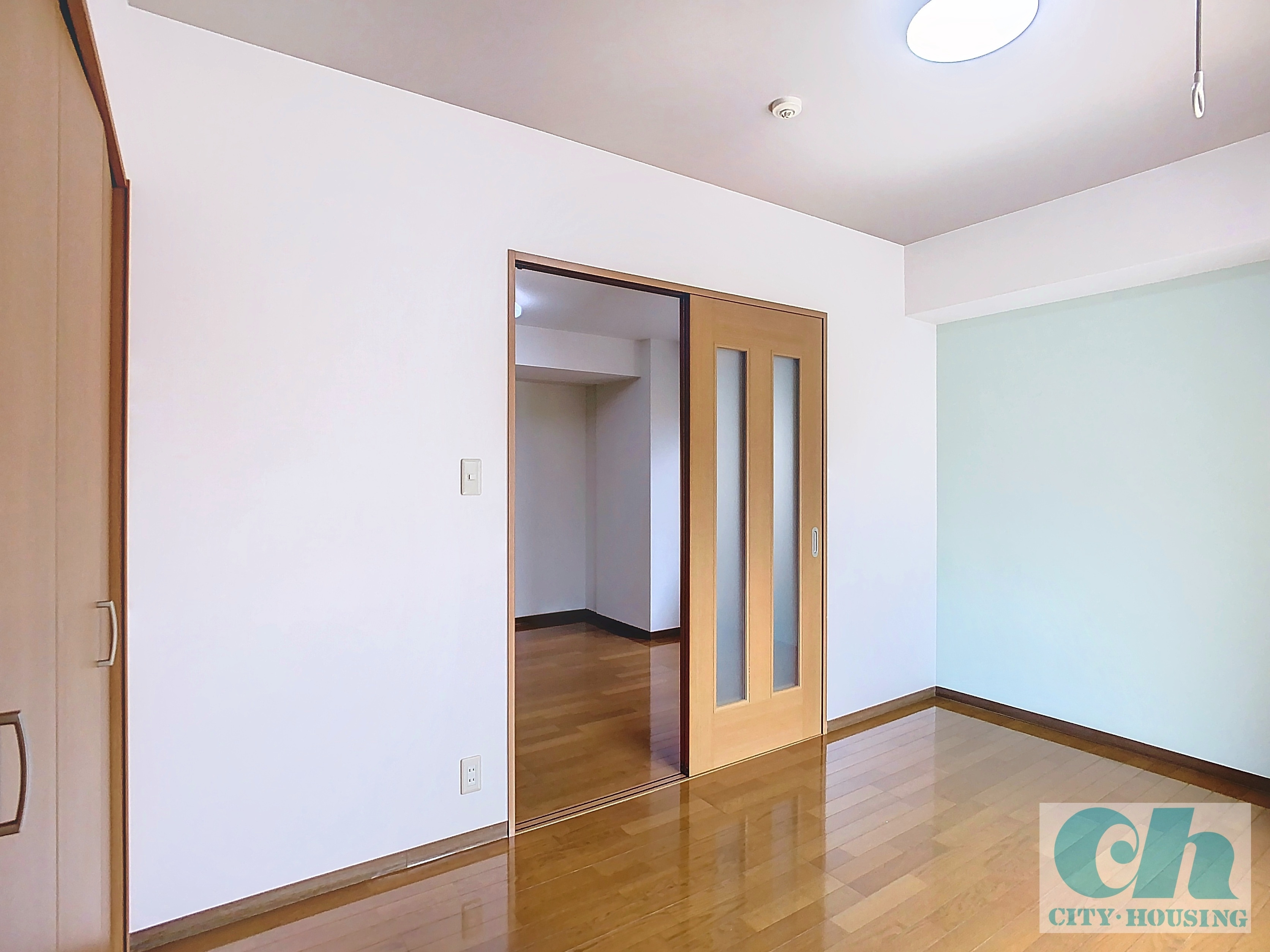 アミティエ中延 304号室の洋室