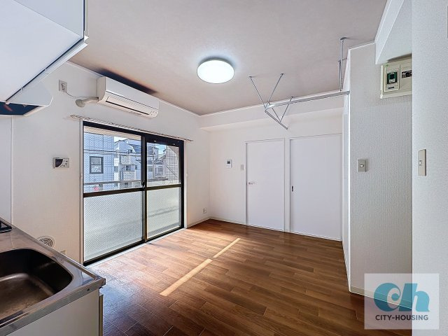 ライラックガーデン 201号室のキッチン