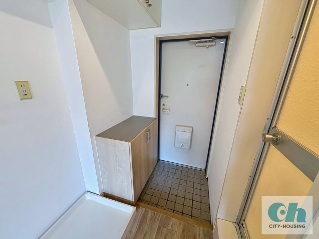 メゾン大森 105号室の玄関
