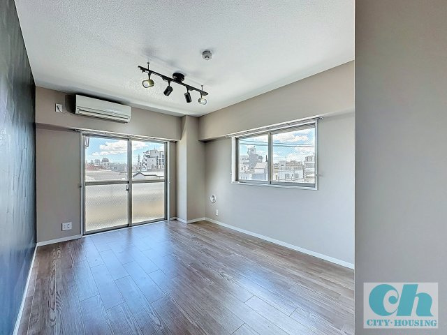 クレアール多摩川 401号室の居間・リビング