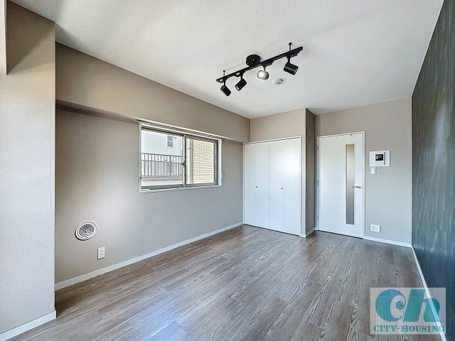 クレアール多摩川 401号室の居間・リビング