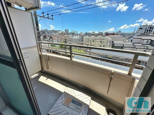 クレアール多摩川 401号室のバルコニー