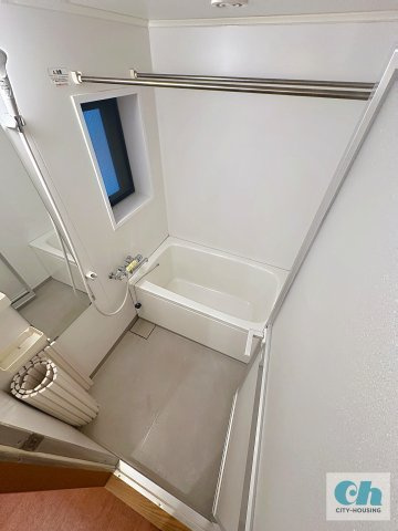 シャルクレール・雪田 202号室の浴室