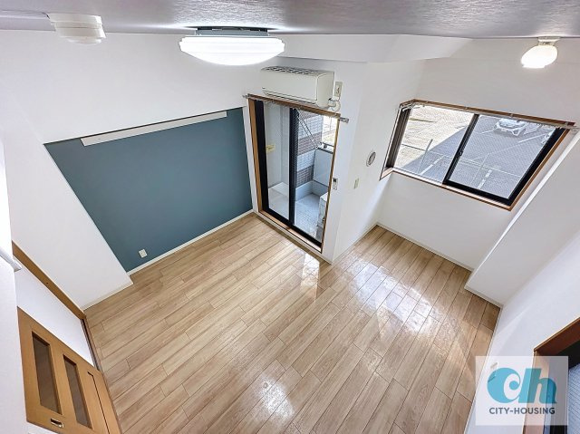 シャルクレール・雪田 202号室の居間・リビング