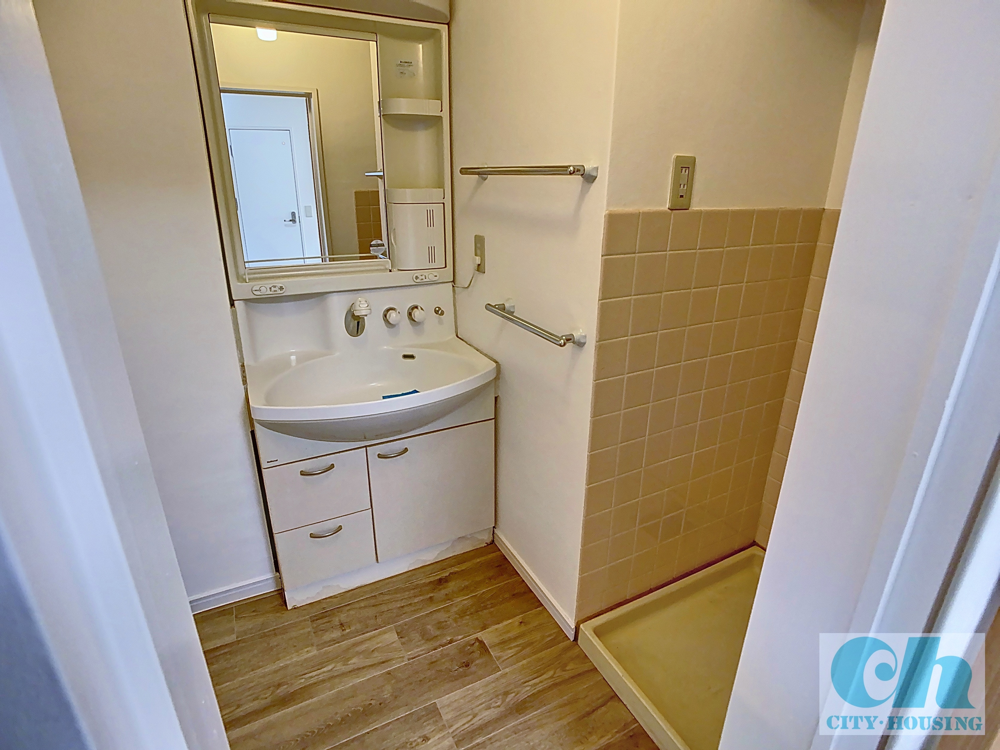 コンドミニアム大森 805号室