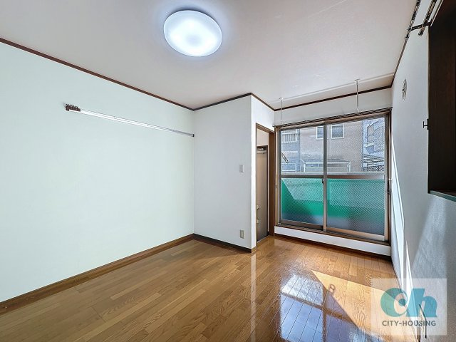 メゾン・ダムール 101号室の居間・リビング