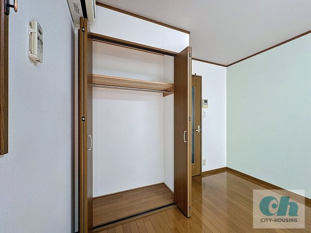 メゾン・ダムール 101号室の収納