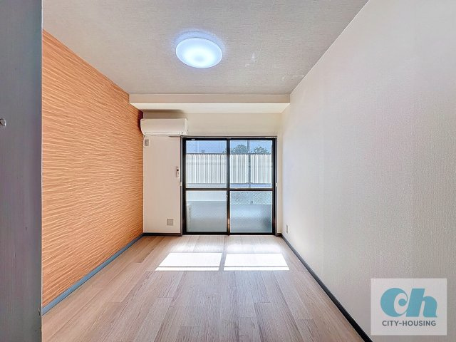 トノピエール萩中 102号室の居間・リビング