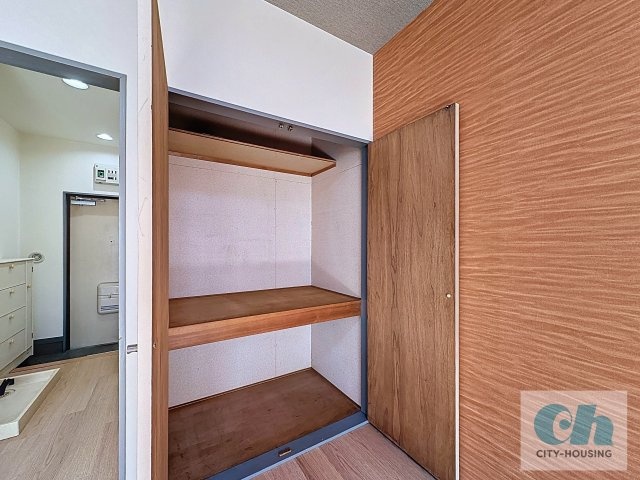 トノピエール萩中 102号室の収納