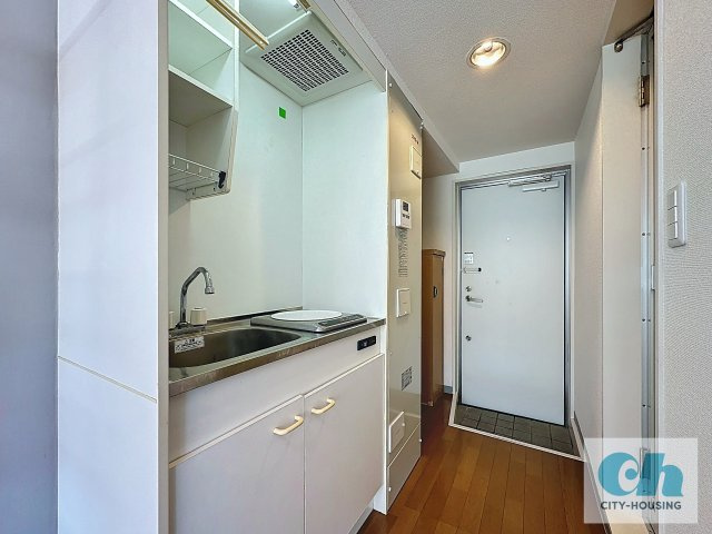 メゾン三軒茶屋 205号室のキッチン