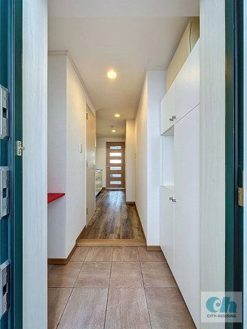 ボーブリアンあさひ 408号室の居間・リビング