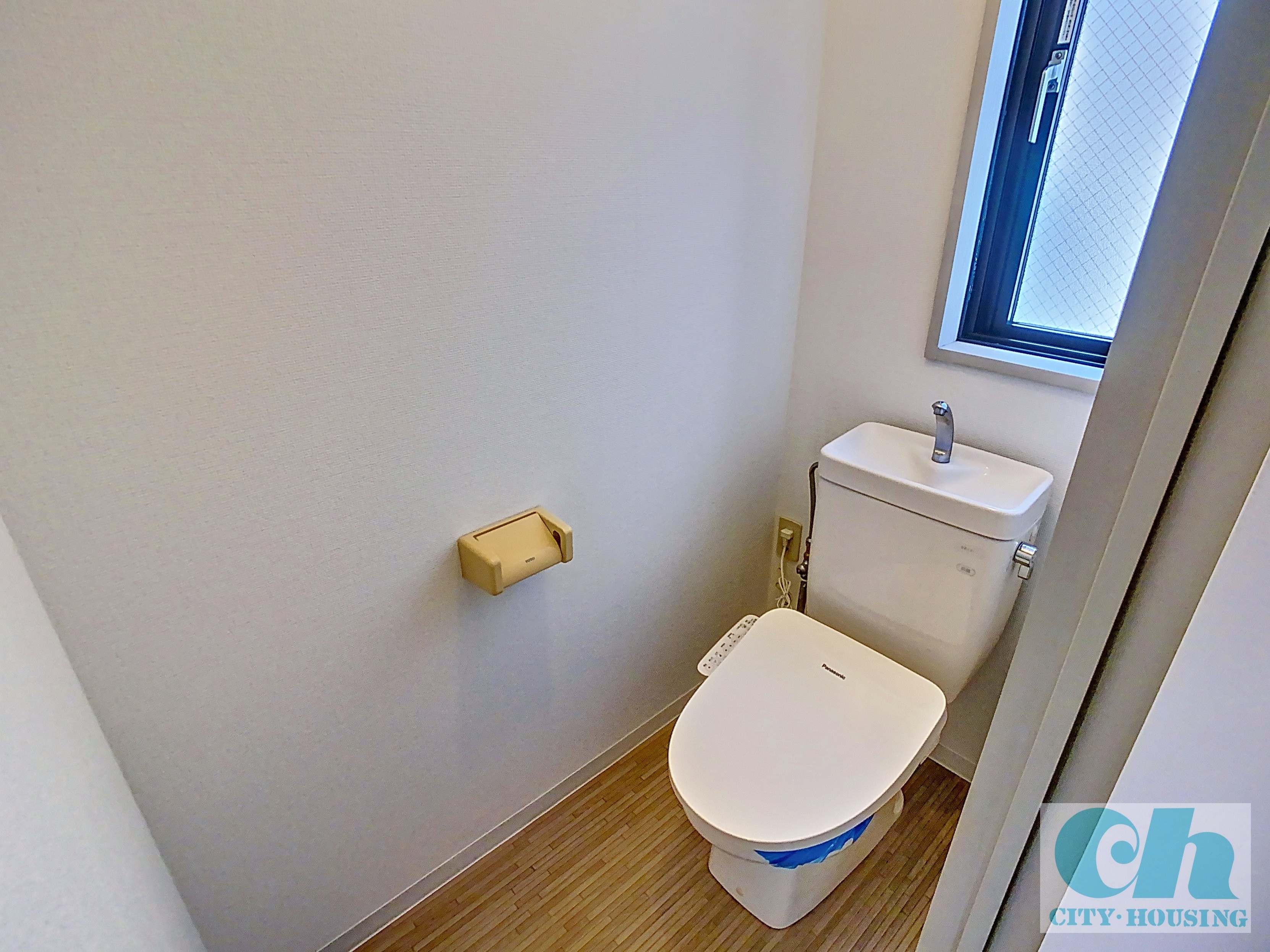 アーバンコート新蒲田 201号室のトイレ