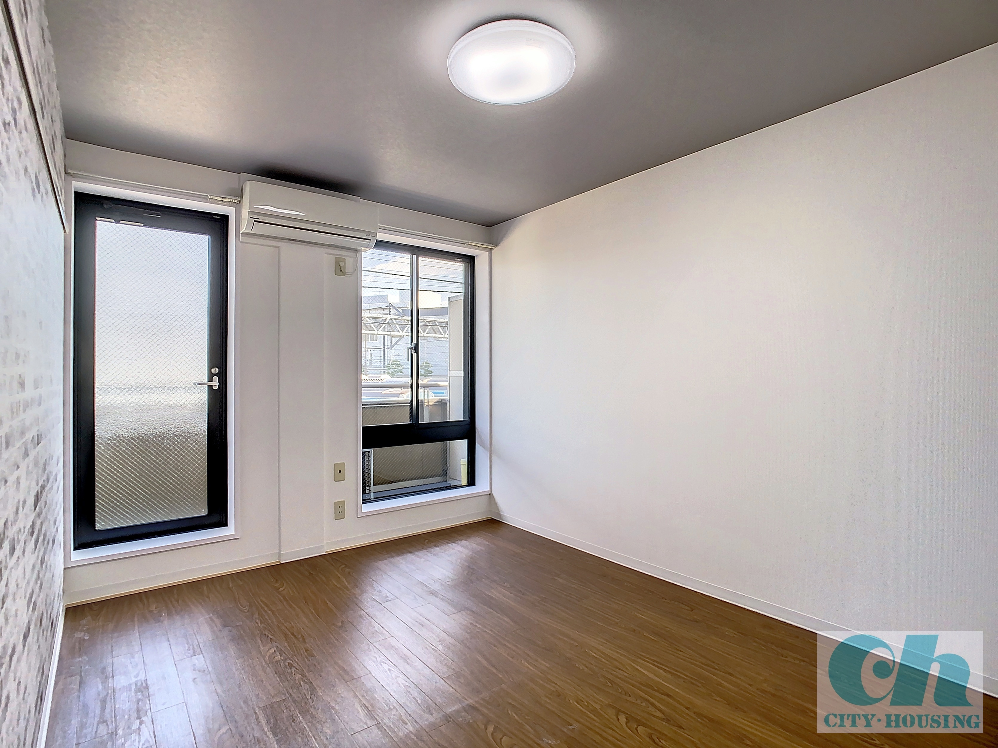 アーバンコート新蒲田 201号室の洋室