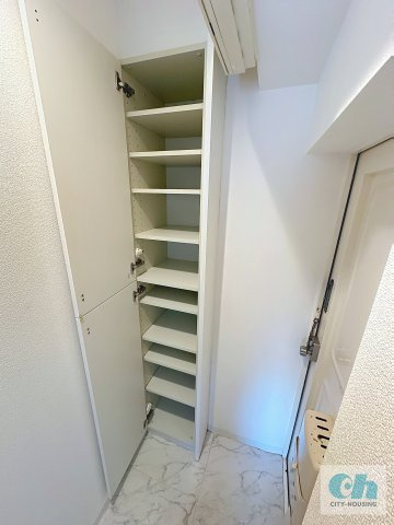 リッツ山王テラス 201号室の玄関