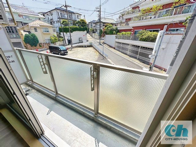 R’ s court 306号室のバルコニー