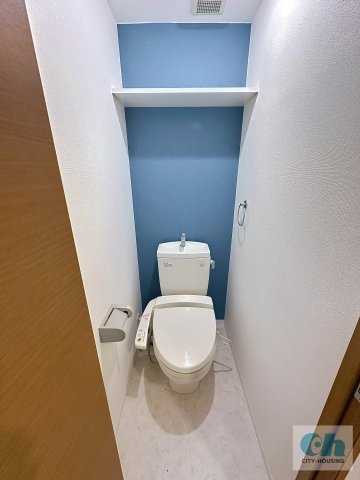 ステュディオ大森西 302号室のトイレ