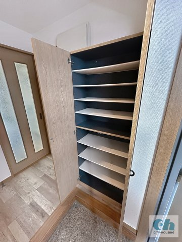 センチュリーフォレスト 402号室の玄関