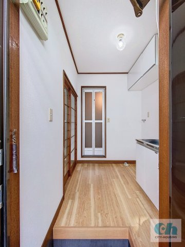 サンハイム 101号室の居間・リビング