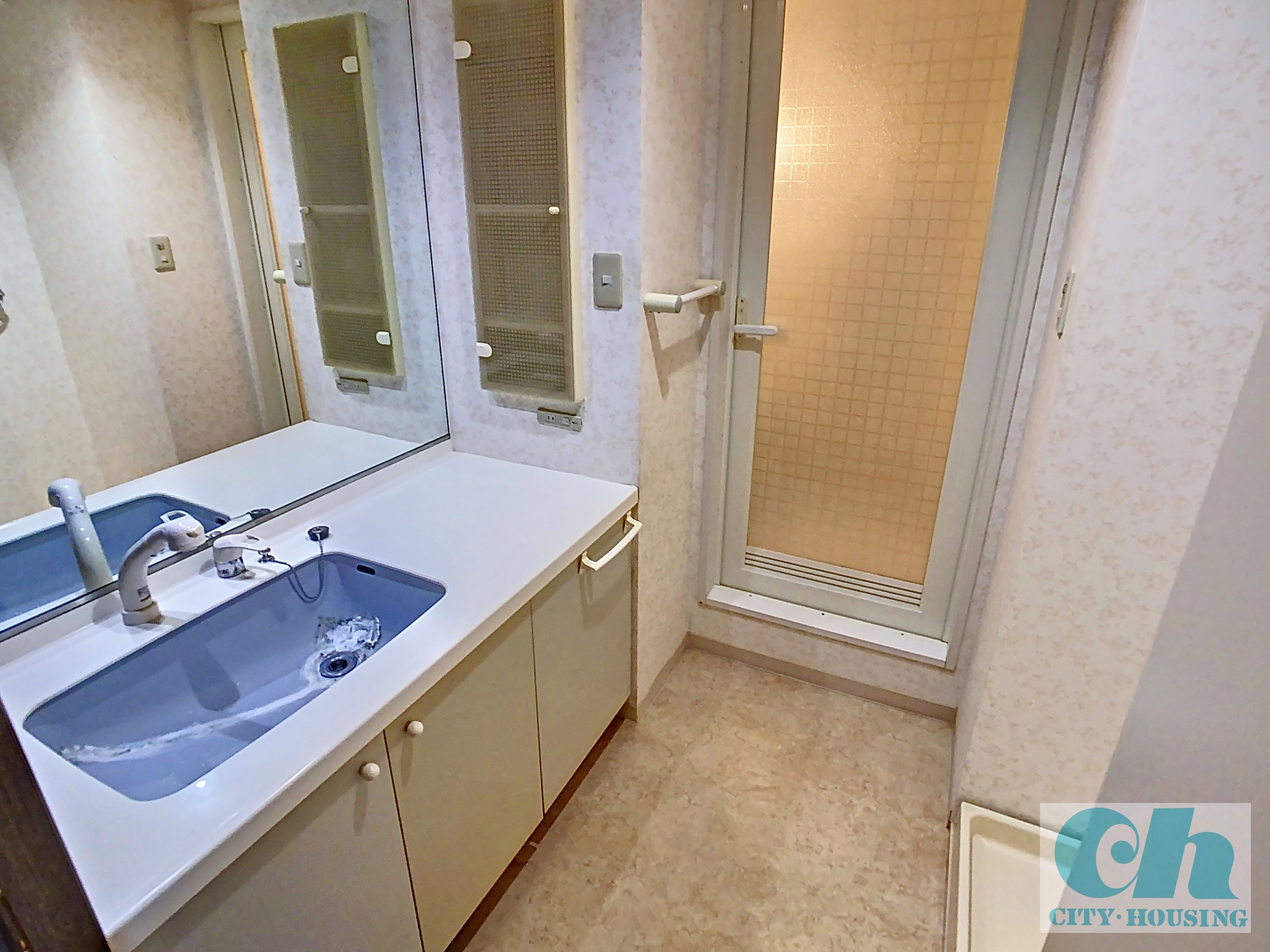 ライフヒルズ小机 505号室