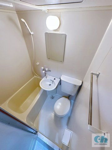 丸井ビルディング 205号室の浴室