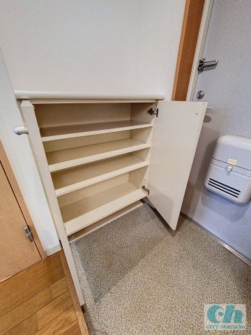 ファミーユ 203号室の収納