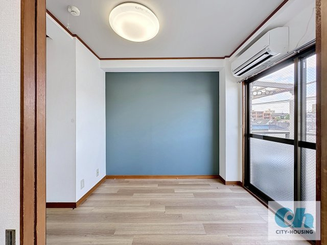 NTビル 401号室の洋室