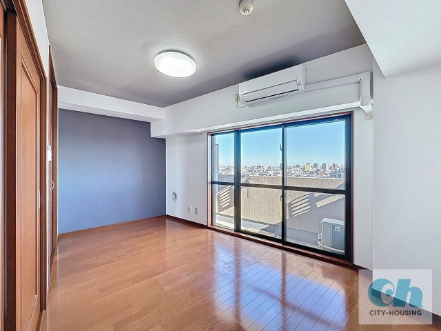 sunny heights KAMATA 1102号室の洋室