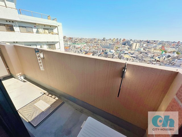 sunny heights KAMATA 1102号室のバルコニー