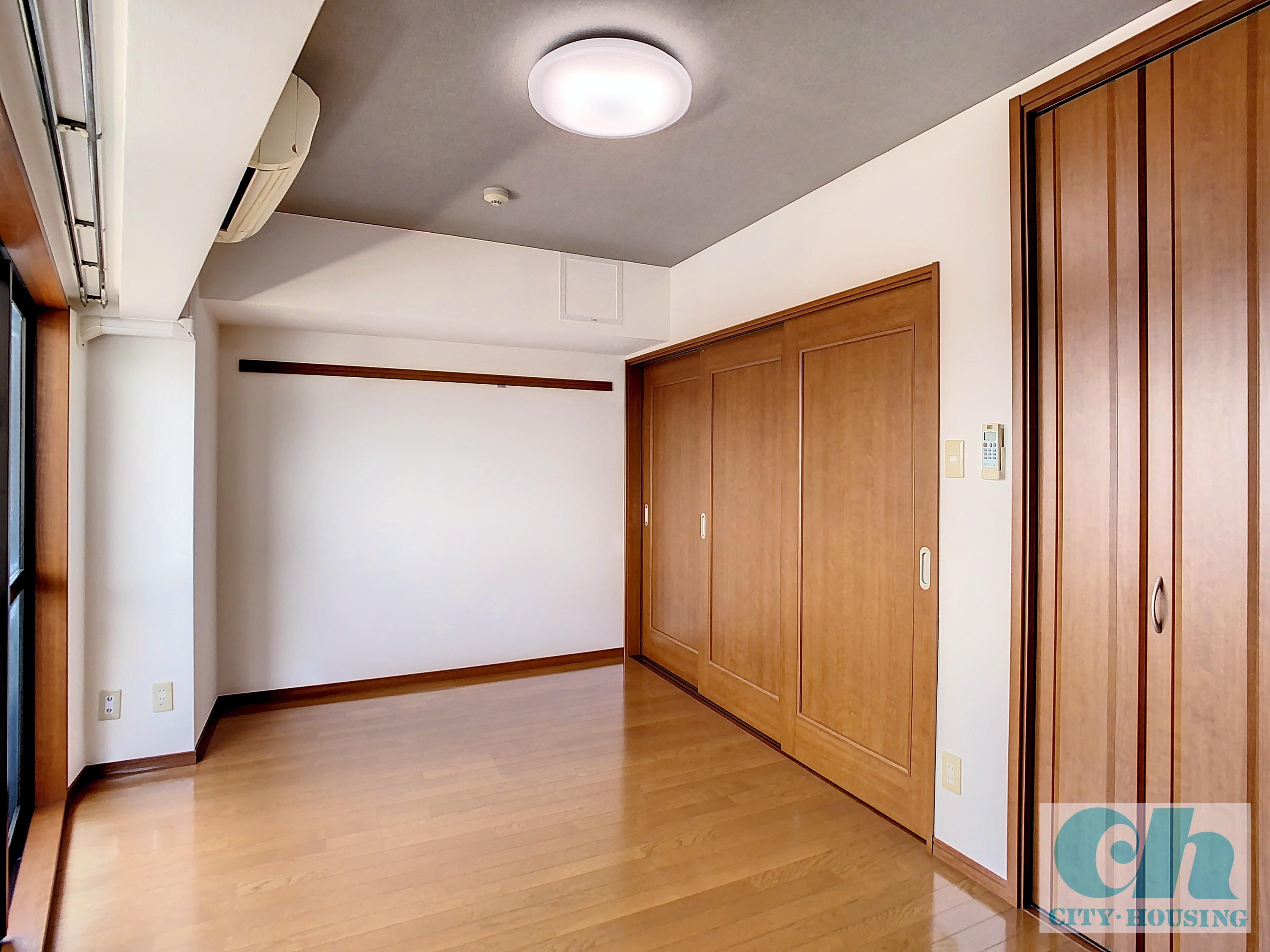 sunny heights KAMATA 1102号室