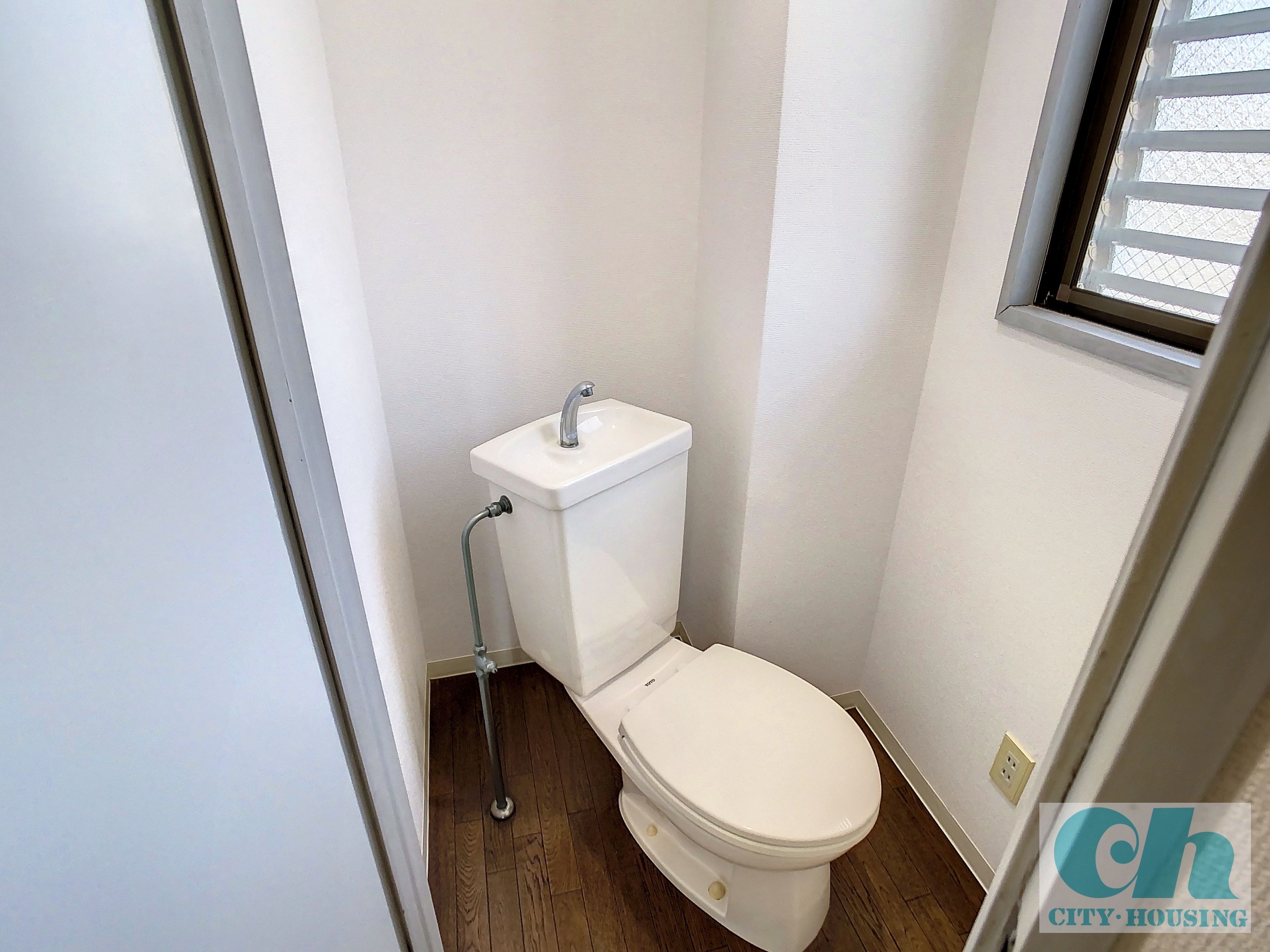 丸井ビルディング 307号室のトイレ