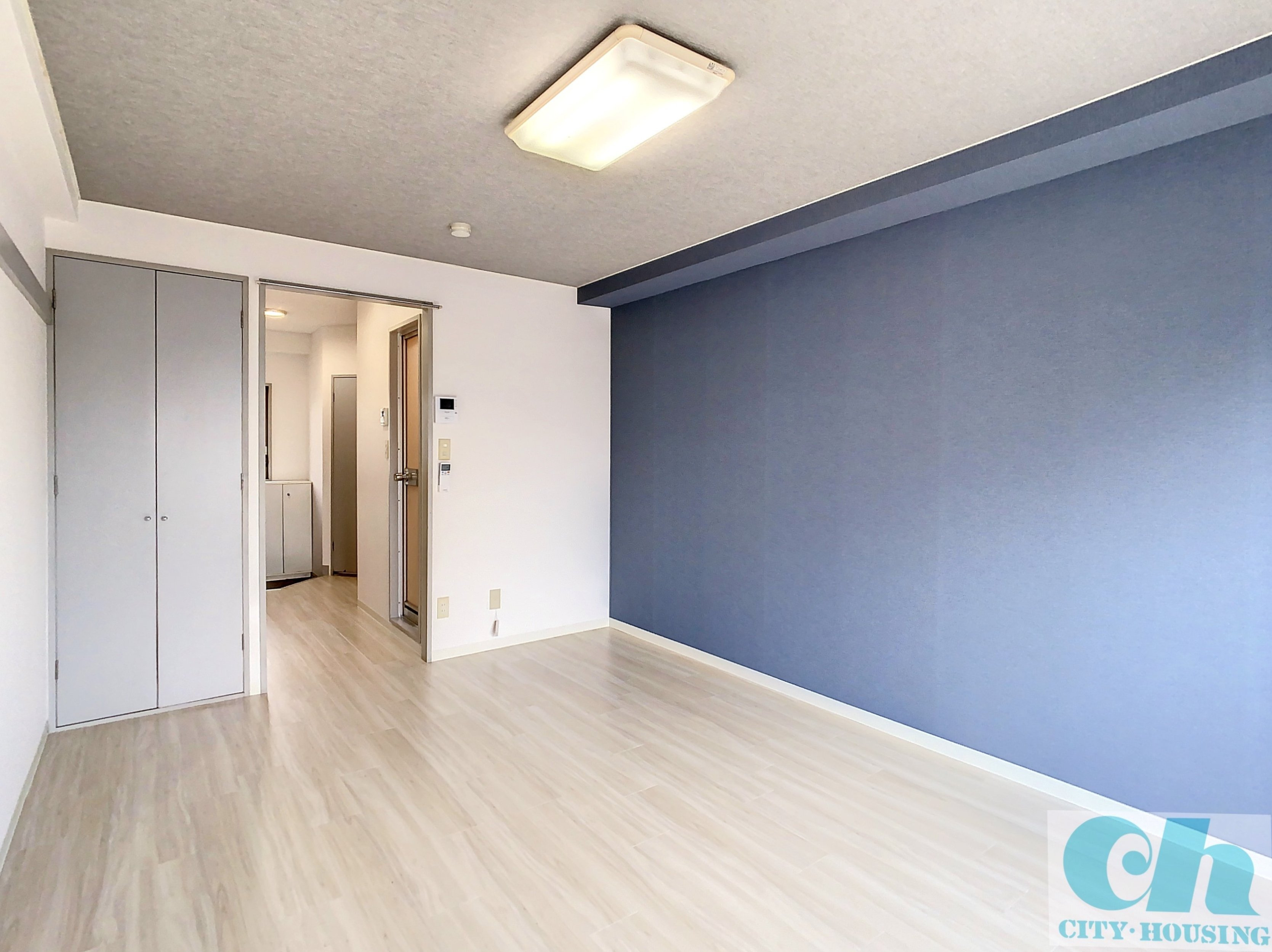 丸井ビルディング 307号室の居間・リビング