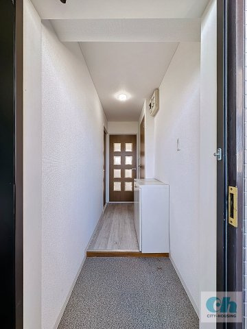 リヴェール多摩川 502号室の玄関