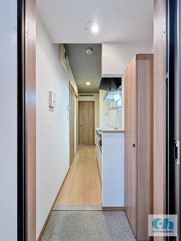 エスポワール大森 102号室の玄関