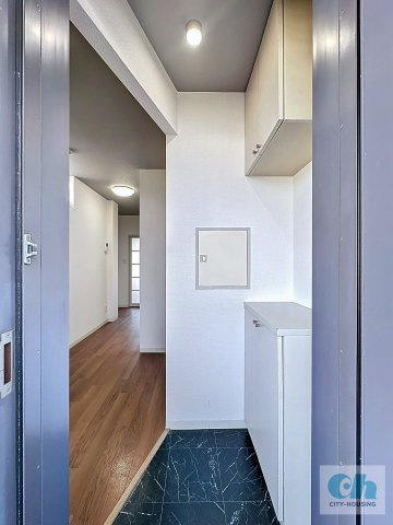 アーバンコート新蒲田 303号室の玄関