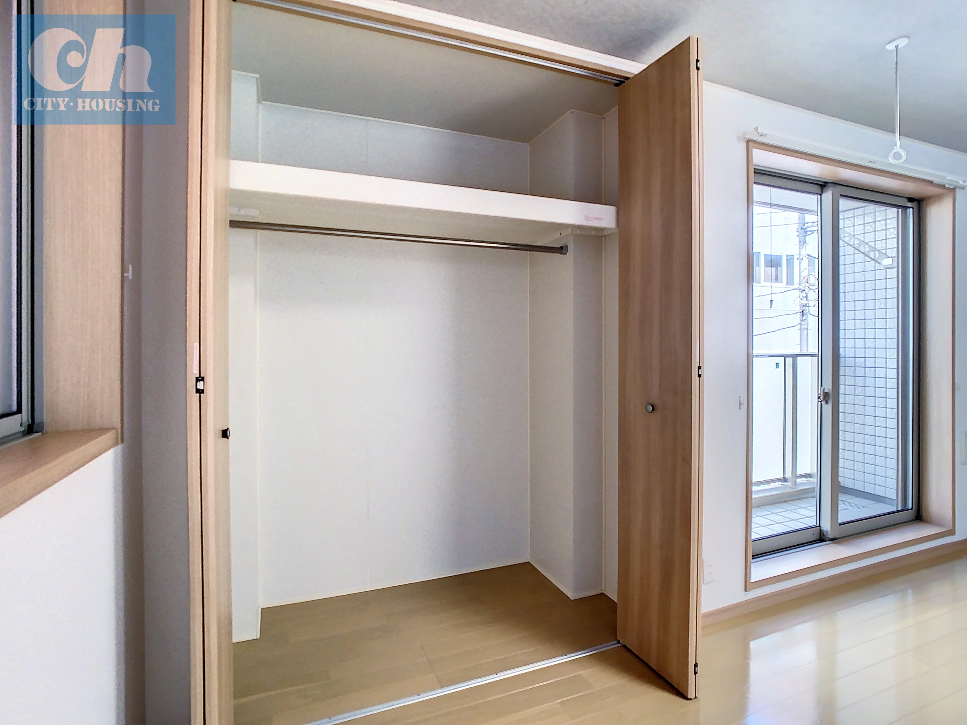 フルール大森 301号室