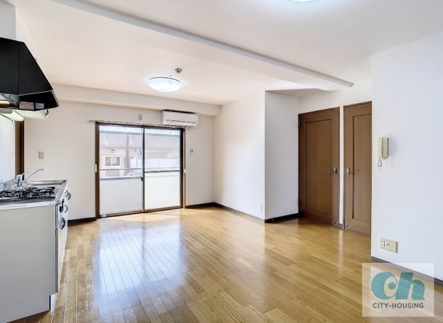 カーサベルデ 301号室の居間・リビング