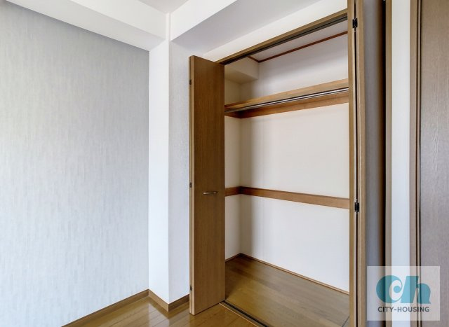 カーサベルデ 301号室の収納